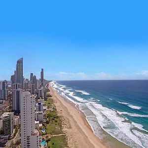 Three-Bedroom Sub Penthouse Apartment Ocean Front